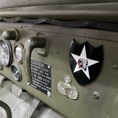 Distintivo metallico della 2nd Infantry Division con adesivo ostatní 443501 2