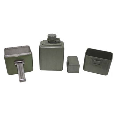 Bottiglia jugoslava con beccuccio squadrata VERDE