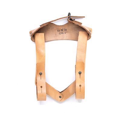 Custodia in pelle per distintivo AČR/ČSLA rivettata, usata