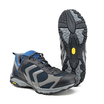 Scarpe / scarpe da ginnastica AČR basse sportive