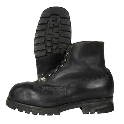 Scarpe da montagna svizzere con suola in gomma. Pelle usata. Esercito svizzero 91281500 2