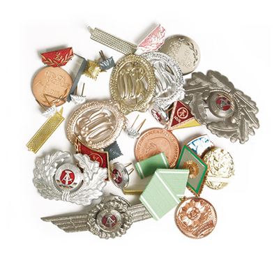 Distintivi NVA assortimento (50 pezzi)