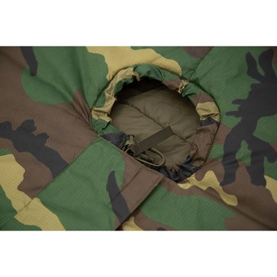 Sacco a pelo DEFENCE 4 WOODLAND CARINTHIA 92522-92523 4