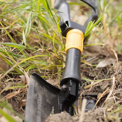 Paletta pieghevole con seghetto e estrattore per chiodi NERO HUMVEE HMV-SHOVEL-02 2