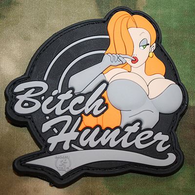 Toppa BITCH HUNTER plastica VELCRO scura