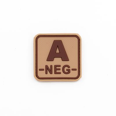 Toppa gruppo sanguigno A- NEG plastica velcro DESERT