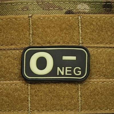 Toppa KREV 0 NEG plastica GLOW IN THE DARK