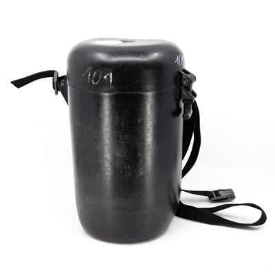 Custodia in plastica per maschera Dräger usata