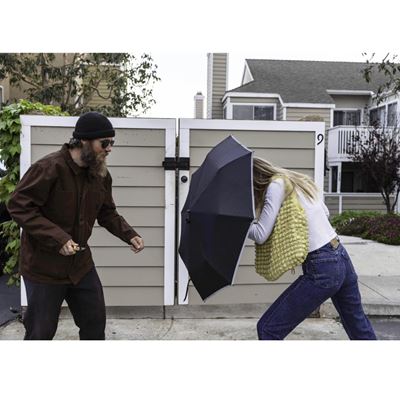 Ombrello pieghevole tattico con rompivetro NERO UZI UZI-UMB-2 4